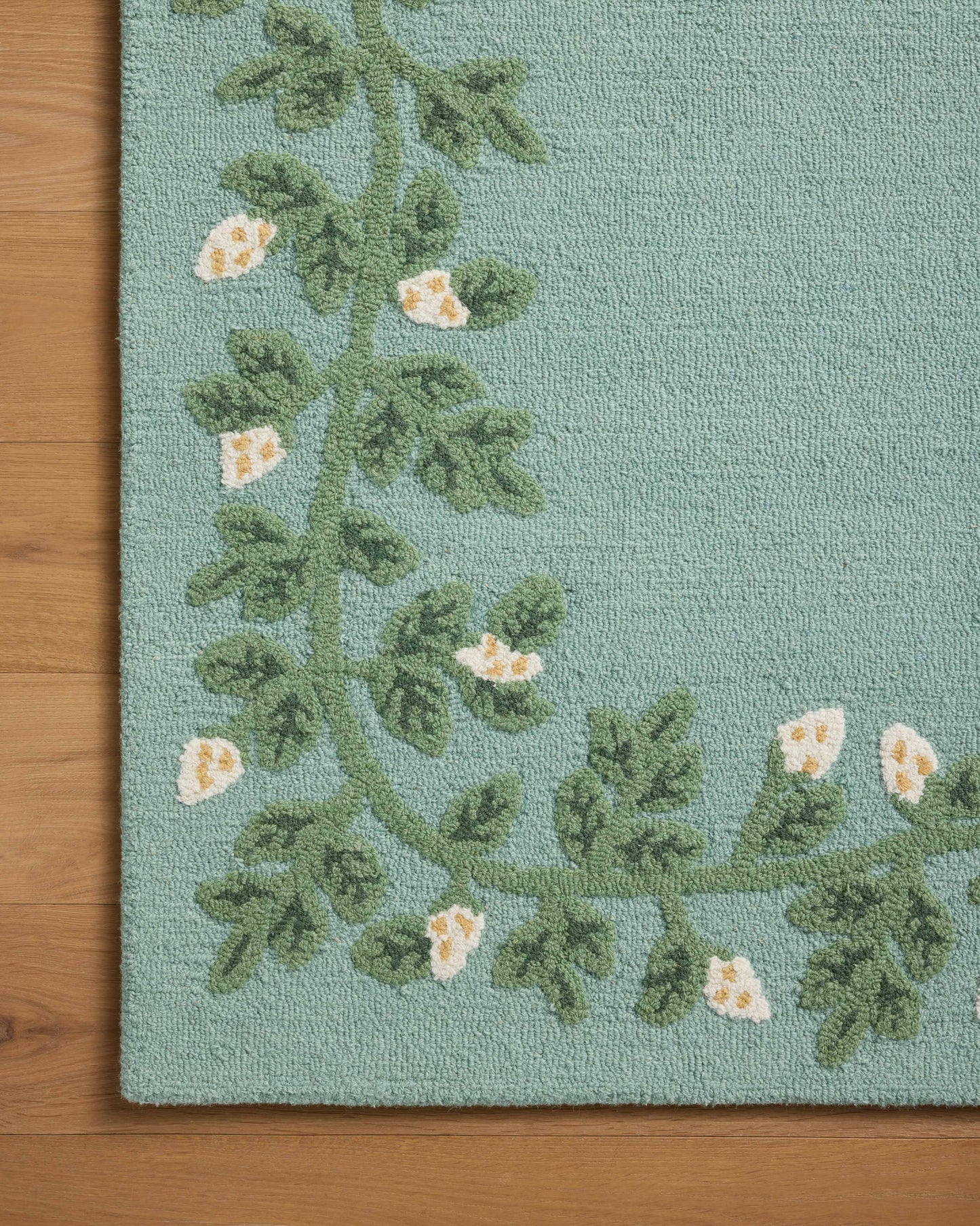Tapis bleu Highgrove de Rifle Paper Co. x Loloi