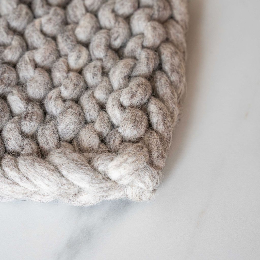 Dessous de plat tissé gris
