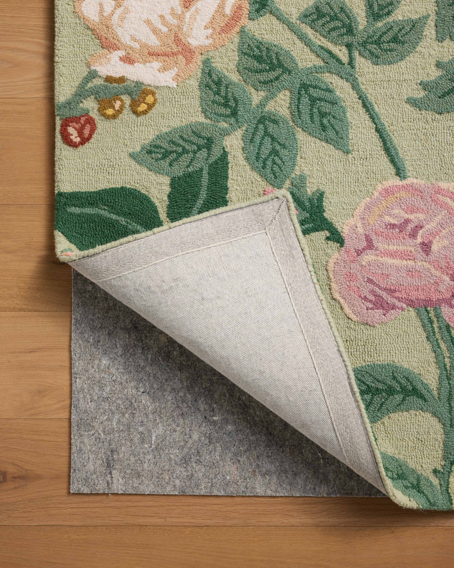 Tapis menthe Highgrove de Rifle Paper Co. x Loloi