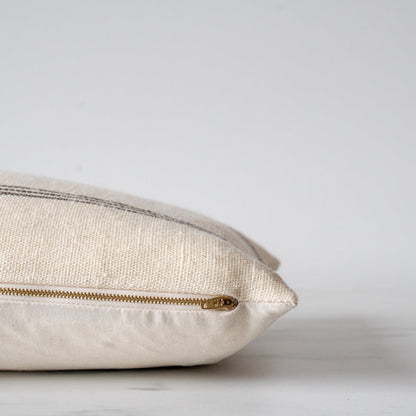 Housse de coussin Bhujodi crème