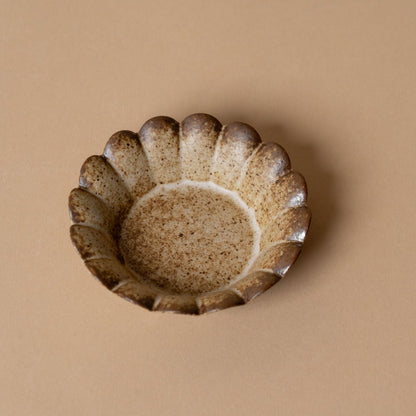 Plat en grès à coquilles Saint-Jacques